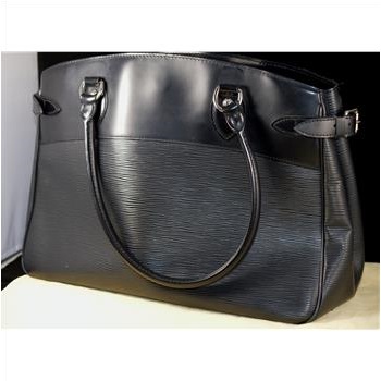 Authentic Louis Vuitton Epi Black Leather Purse - Property Room Blog