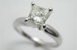 $3975 14k Solid White Gold 0.75ct Solitare Princess Cut Diamond Engegament Ring