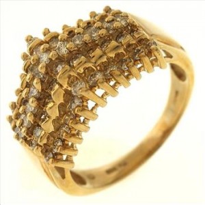 6.9 Gram 10kt Yellow Gold 1.25ctw Round Brilliant Cut Diamond Ring