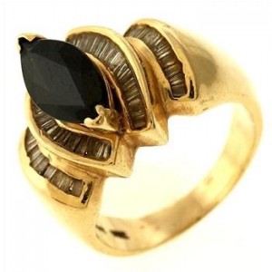 9.6 Gram 14kt Yellow Gold Ring With Black Stone And Diamond Accents
