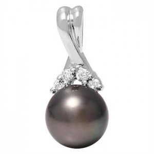 14KT Gold Diamond and Tahitian Pearl Pendant, valued at $1,385