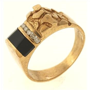 6.9 Gram 10kt Yellow Gold Ring With Onyx And Diamond Accents