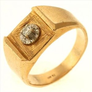 6.9 Gram 14kt Two-Tone Gold Ring With Diamond Accent