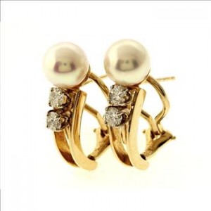 0.60ctw Round Brilliant Cut Diamond And Cultured Pearl Earrings 14kt Yellow Gold