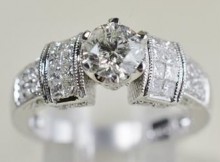 1.24ctw Diamond Engagemnet Ring in 14K Gold (Center Diamond is 0.70ct), Retail $6,100