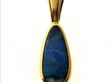 1.4 Gram 18kt Gold Pendant