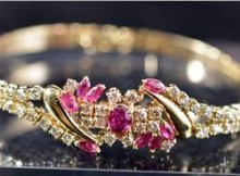 18.60 Grams 14K Gold Ladies Ruby and Diamond Bangle Bracelet