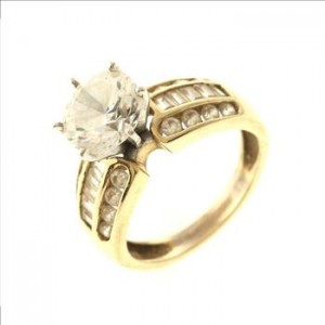 5.9 Gram 14kt Two-Tone Gold Ring With Colorless Stones