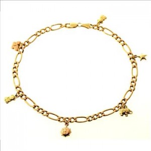 7.8 Gram 14kt Yellow Hollow Gold Charm Bracelet With Charms