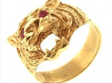 8.6 Gram 14kt Yellow Gold Tiger Head Ring With Red Stones